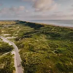Good Vibes Romantic Incl Free Private Parking Apartment Zandvoort